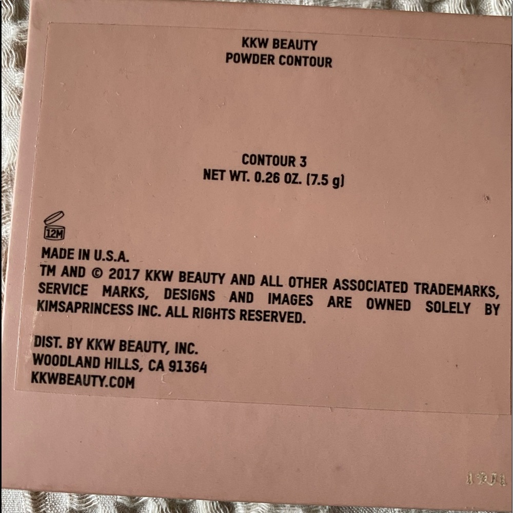 KKW Beauty Powder Contour